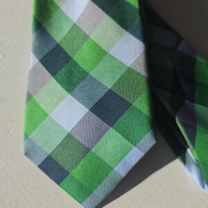 Tommy Hilfiger Mens Silk Necktie Green Blue Geometric Plaid Preppy Corp Tie